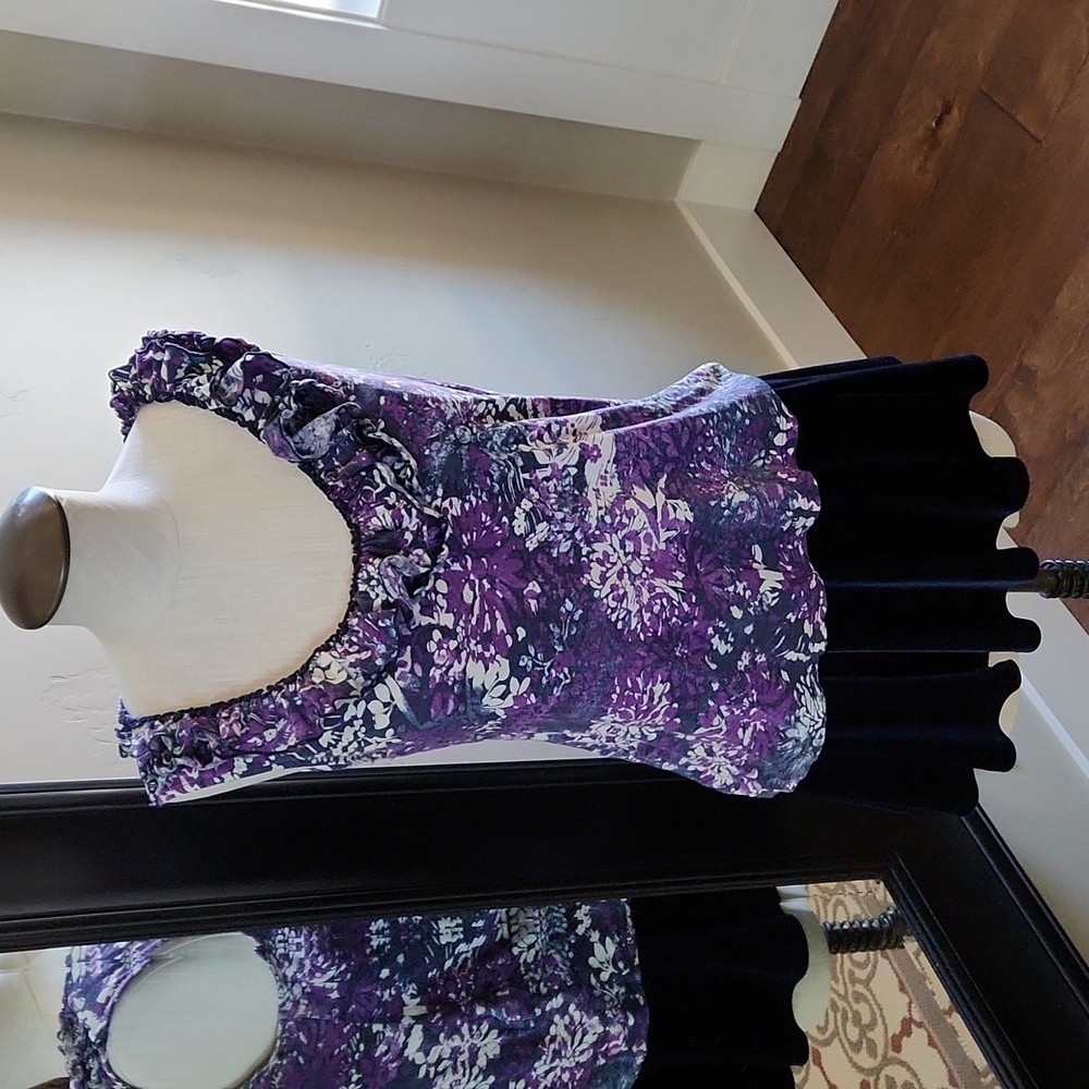 Express Ruffle Collar Purple White Multi Print Sleeveless Top In Size Medium